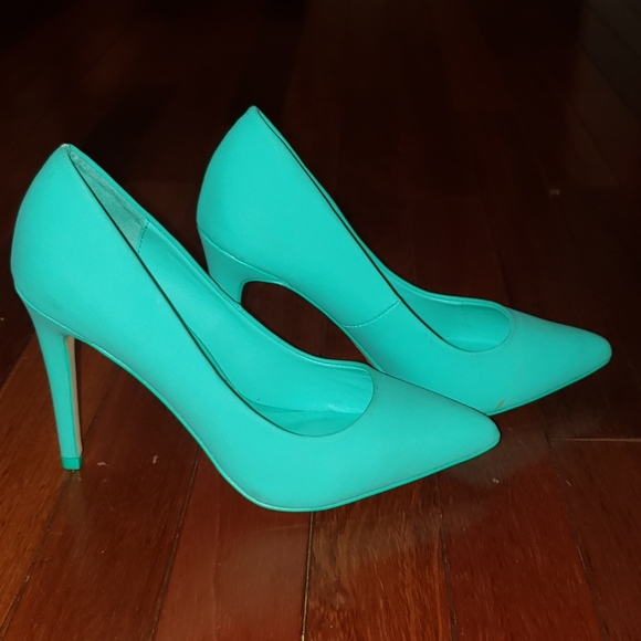 Never worn! - Picture 5 of 5